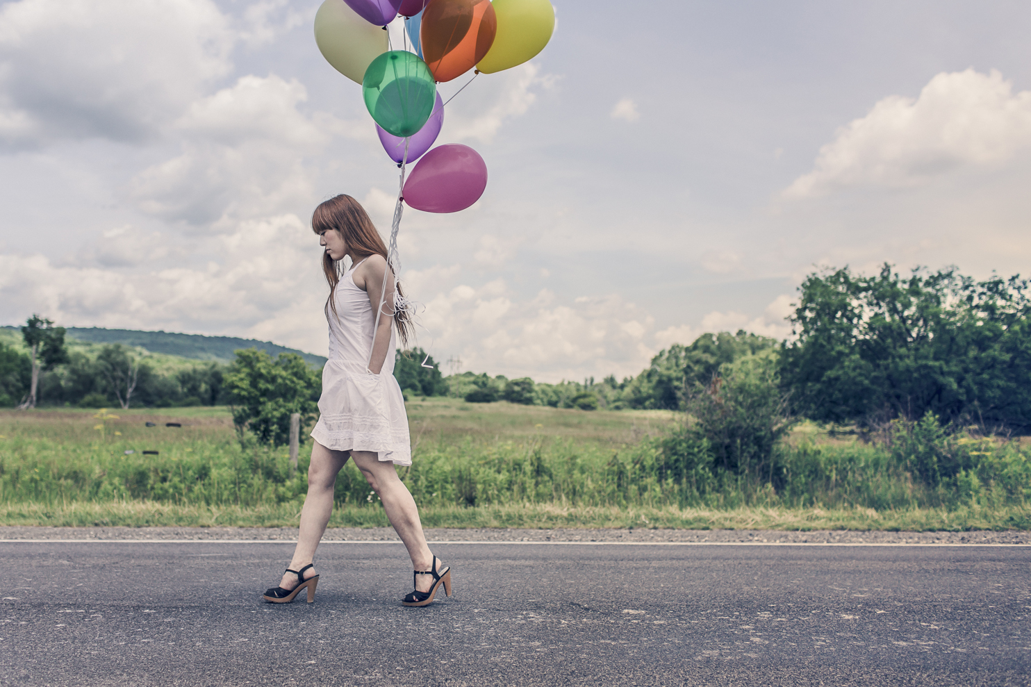 woman-street-walking-girl_A